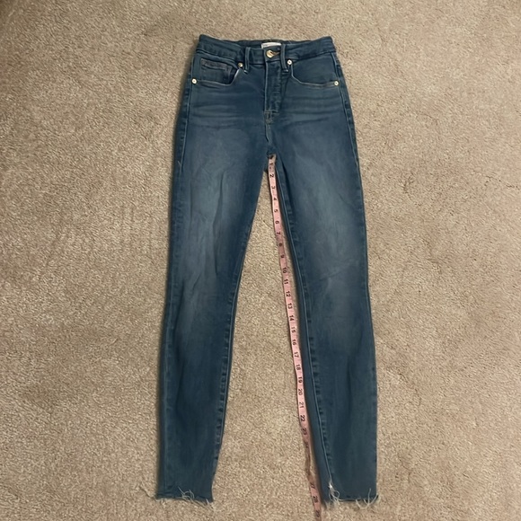 Good American skinny jeans size 2/26 - Picture 6 of 7